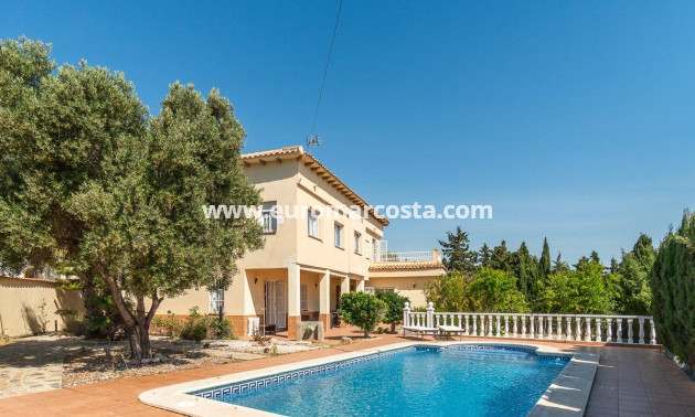 Objekte zum Wiederverkauf - Villa freitstehend - Torrevieja - La Mata