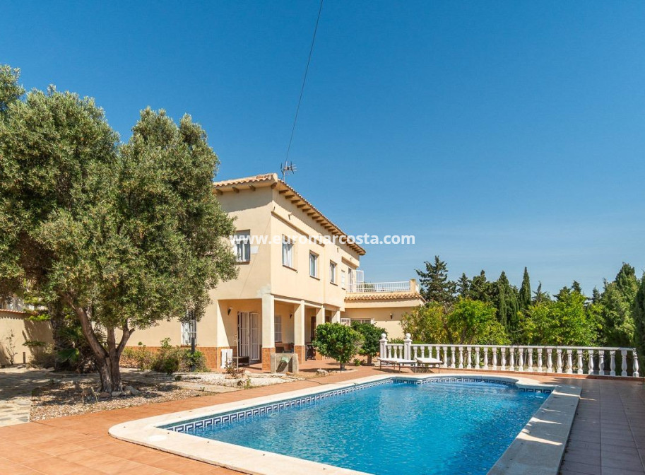 Objekte zum Wiederverkauf - Villa freitstehend - Torrevieja - La Mata