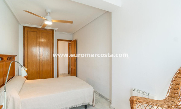 Objekte zum Wiederverkauf - Villa freitstehend - Torrevieja - La Mata