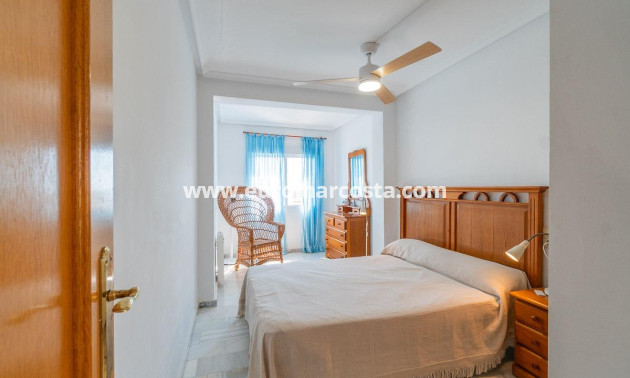 Objekte zum Wiederverkauf - Villa freitstehend - Torrevieja - La Mata