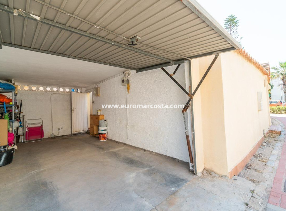 Objekte zum Wiederverkauf - Villa freitstehend - Torrevieja - La Mata