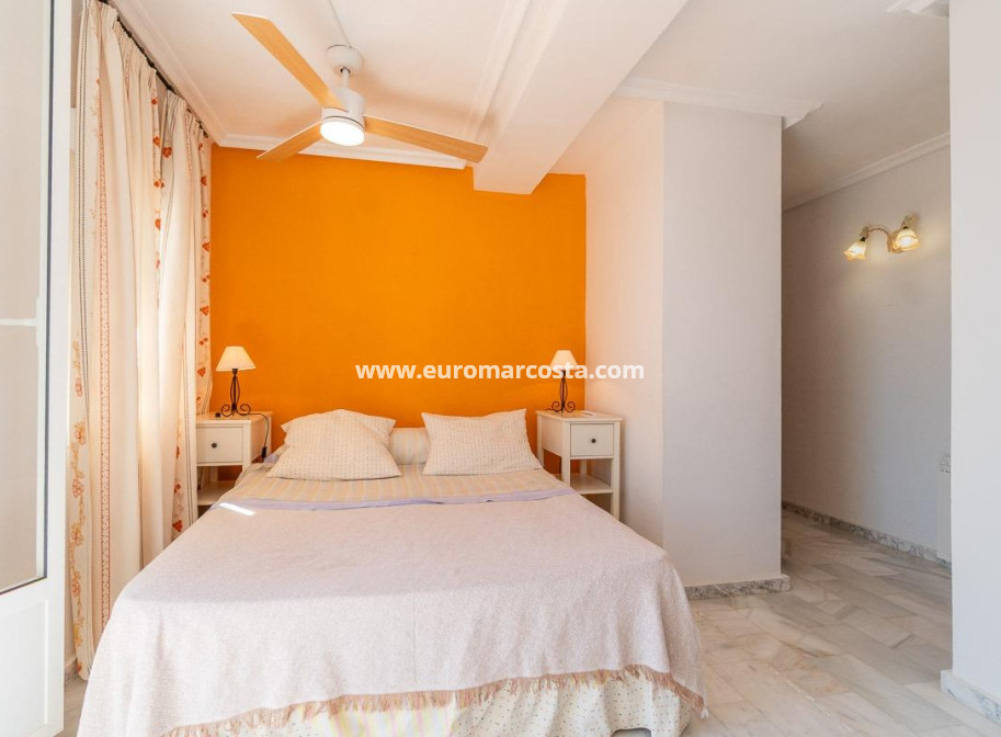 Objekte zum Wiederverkauf - Villa freitstehend - Torrevieja - La Mata