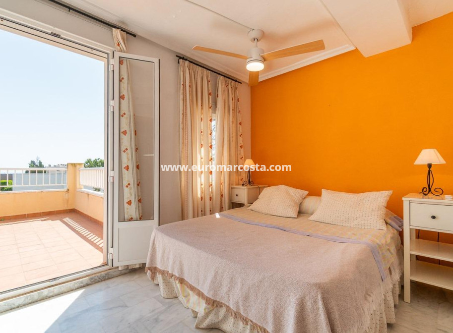 Objekte zum Wiederverkauf - Villa freitstehend - Torrevieja - La Mata