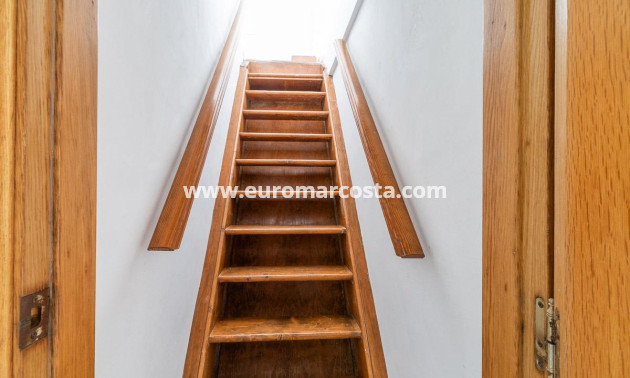 Objekte zum Wiederverkauf - Villa freitstehend - Torrevieja - La Mata