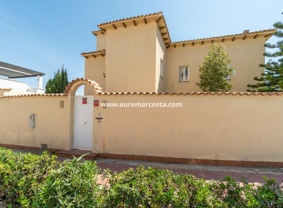 Objekte zum Wiederverkauf - Villa freitstehend - Torrevieja - La Mata