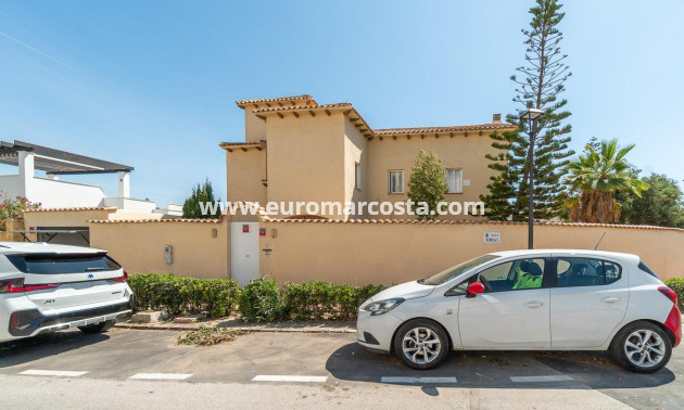 Objekte zum Wiederverkauf - Villa freitstehend - Torrevieja - La Mata