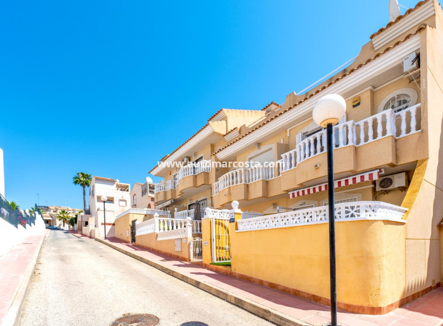 Objekte zum Wiederverkauf - Stadthaus - Orihuela Costa - TORREVIEJA