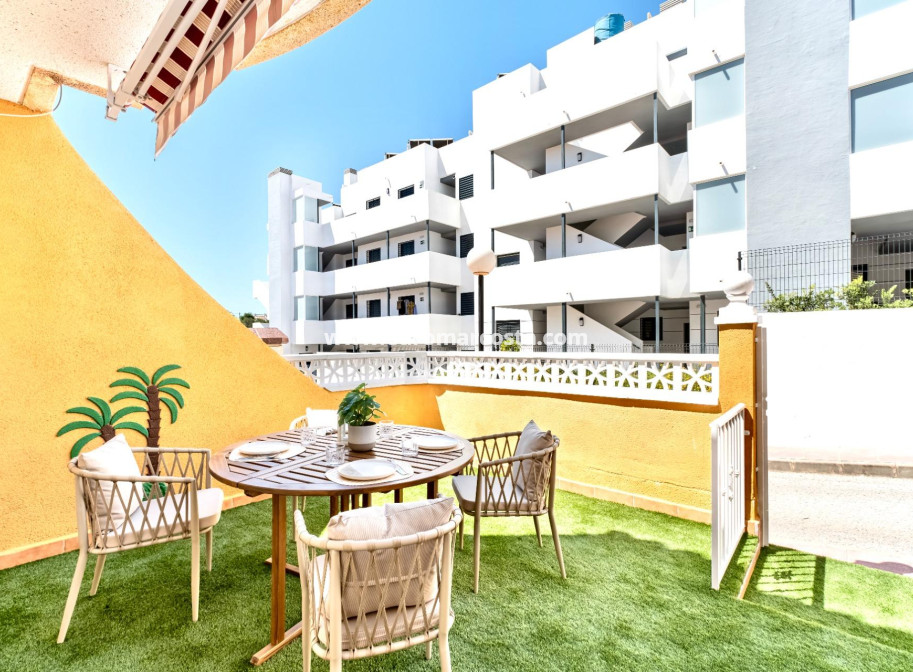 Objekte zum Wiederverkauf - Stadthaus - Orihuela Costa - TORREVIEJA