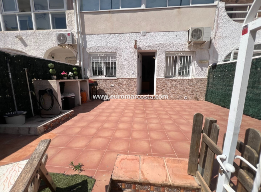 Objekte zum Wiederverkauf - Bungalow Planta Baja - Torrevieja - PLAYA DE LA MATA