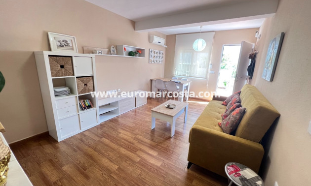 Objekte zum Wiederverkauf - Bungalow Planta Baja - Torrevieja - PLAYA DE LA MATA