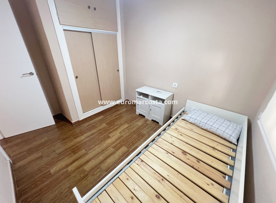 Objekte zum Wiederverkauf - Bungalow Planta Baja - Torrevieja - PLAYA DE LA MATA