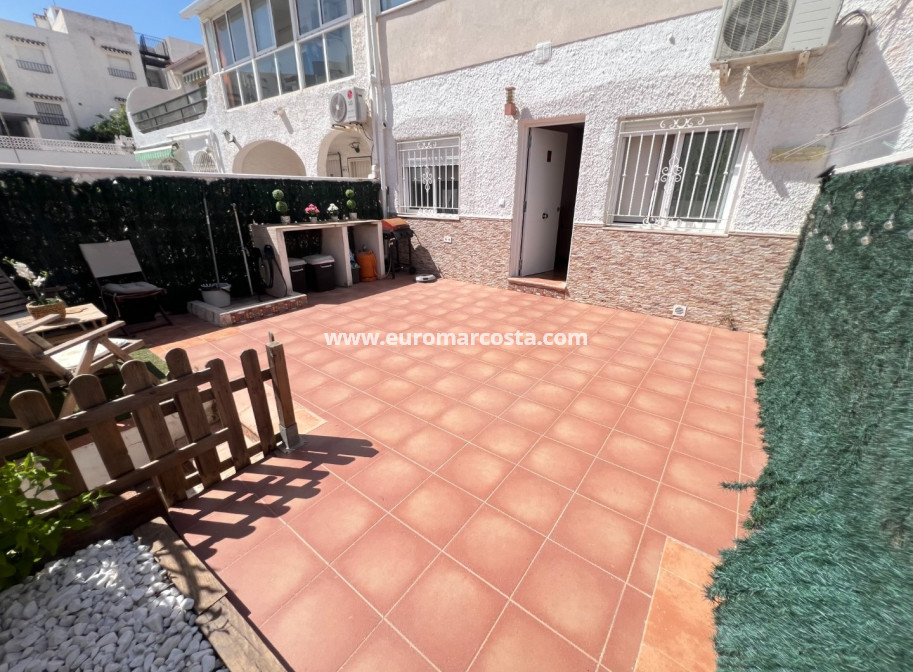 Objekte zum Wiederverkauf - Bungalow Planta Baja - Torrevieja - PLAYA DE LA MATA