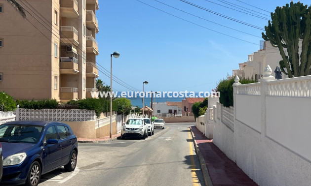 Objekte zum Wiederverkauf - Bungalow Planta Baja - Torrevieja - PLAYA DE LA MATA