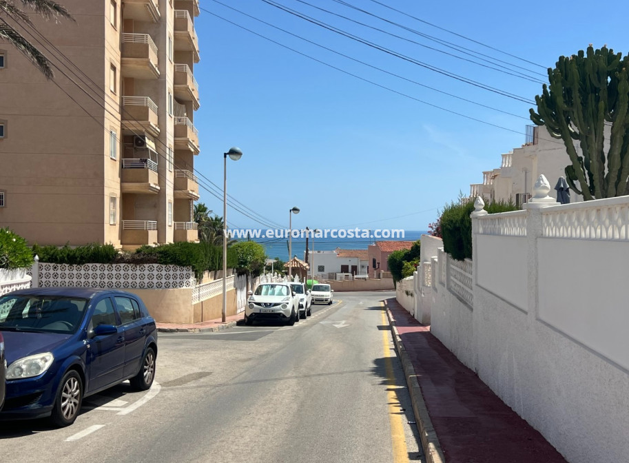 Objekte zum Wiederverkauf - Bungalow Planta Baja - Torrevieja - PLAYA DE LA MATA