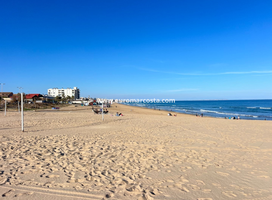Objekte zum Wiederverkauf - Bungalow Planta Baja - Torrevieja - PLAYA DE LA MATA