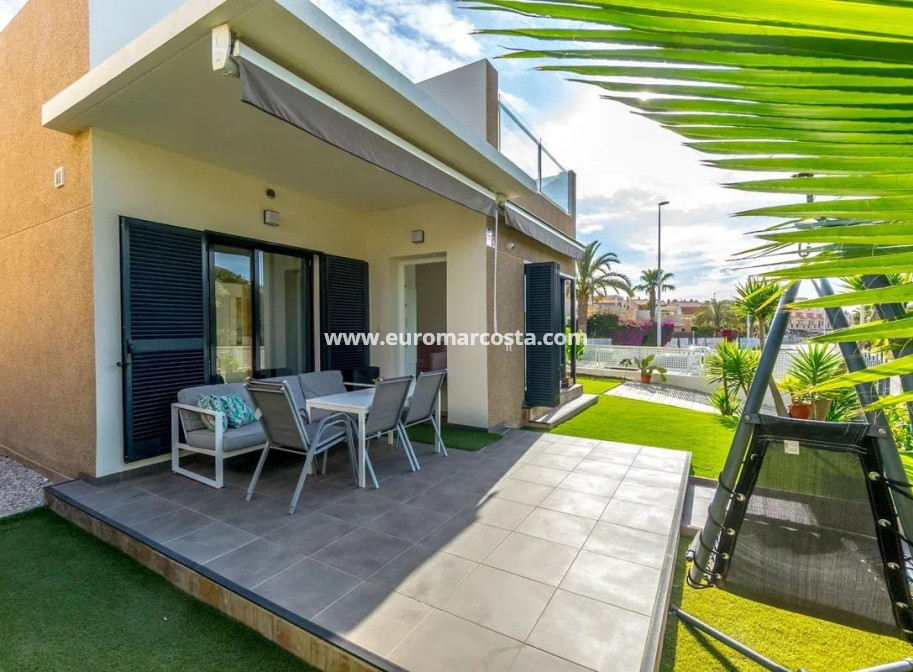 Venta - Chalet - Orihuela Costa