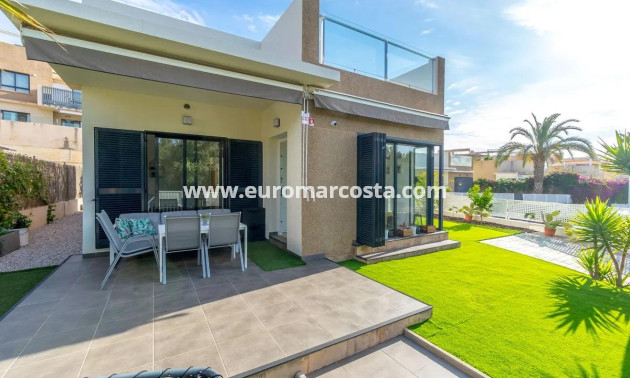 Venta - Chalet - Orihuela Costa