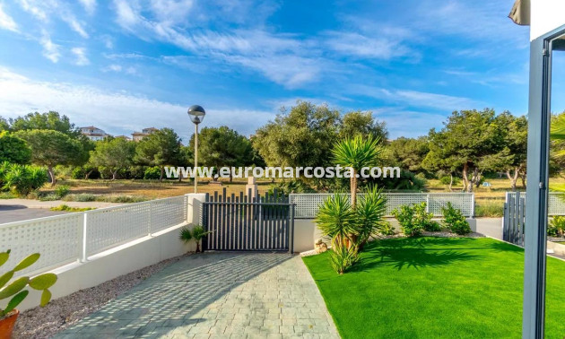 Venta - Chalet - Orihuela Costa