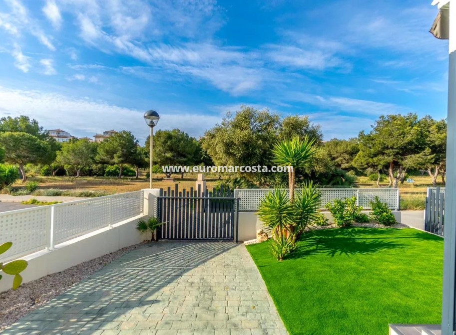 Venta - Chalet - Orihuela Costa