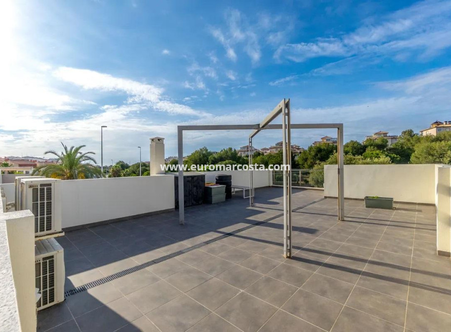 Venta - Chalet - Orihuela Costa