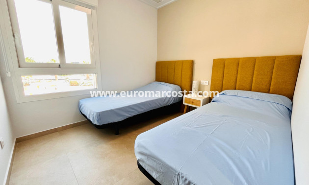 Venta - Apartamento / piso - Guardamar del Segura - Puerto Deportivo