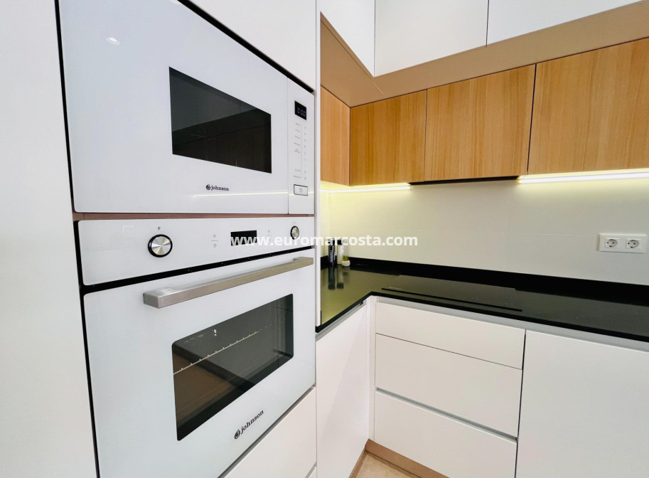 Venta - Apartamento / piso - Guardamar del Segura - Puerto Deportivo