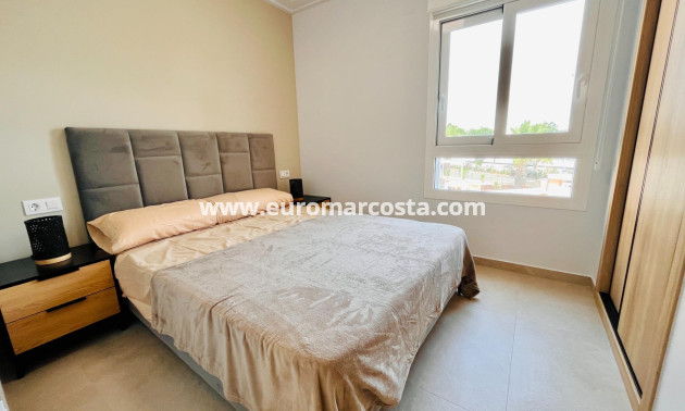Venta - Apartamento / piso - Guardamar del Segura - Puerto Deportivo