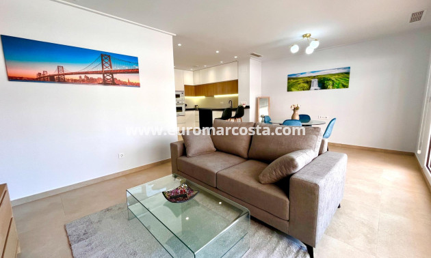 Venta - Apartamento / piso - Guardamar del Segura - Puerto Deportivo