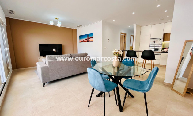 Venta - Apartamento / piso - Guardamar del Segura - Puerto Deportivo