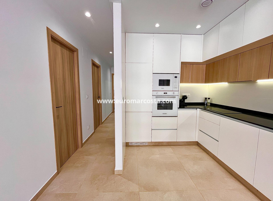 Venta - Apartamento / piso - Guardamar del Segura - Puerto Deportivo