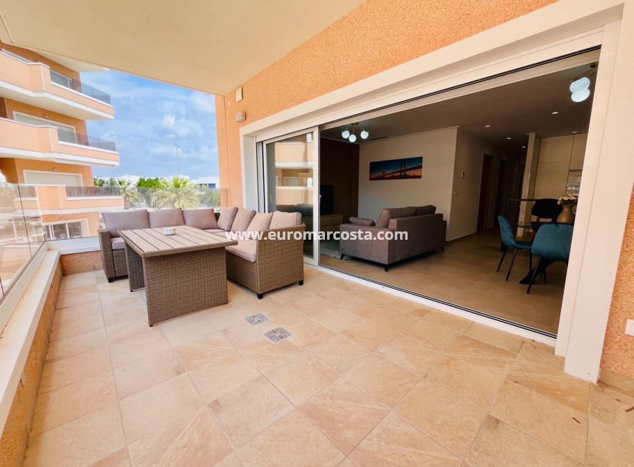 Venta - Apartamento / piso - Guardamar del Segura - Puerto Deportivo