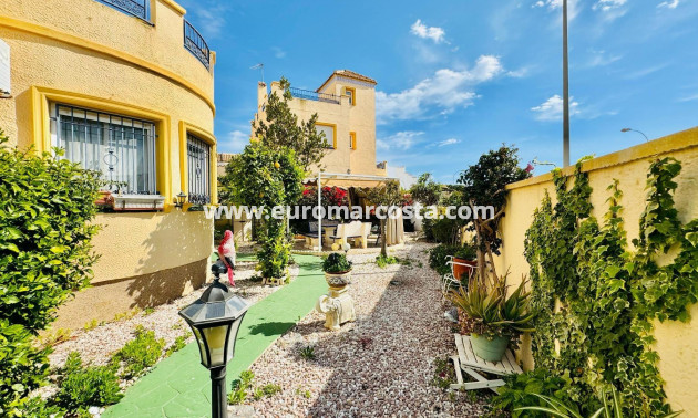 Sale - Villa - Orihuela Costa - Los Almendros-La Florida
