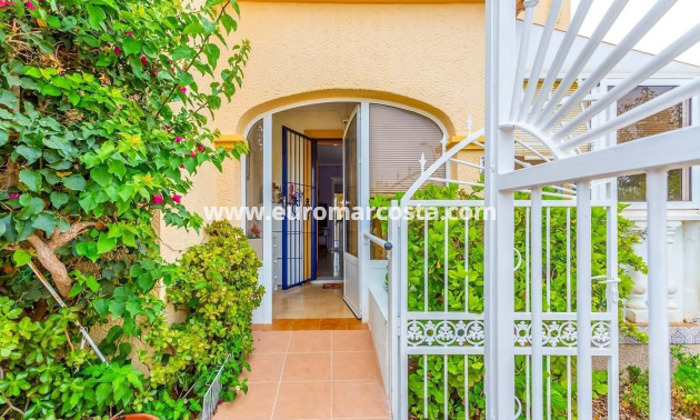 Sale - Villa - Orihuela Costa - Los Almendros-La Florida
