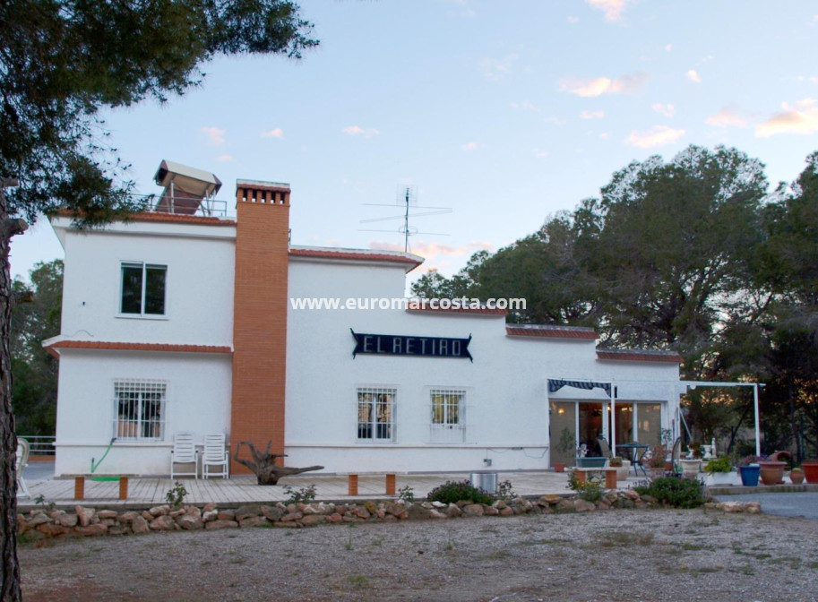 Venta - Casa de campo - Torrevieja - TORREVIEJA