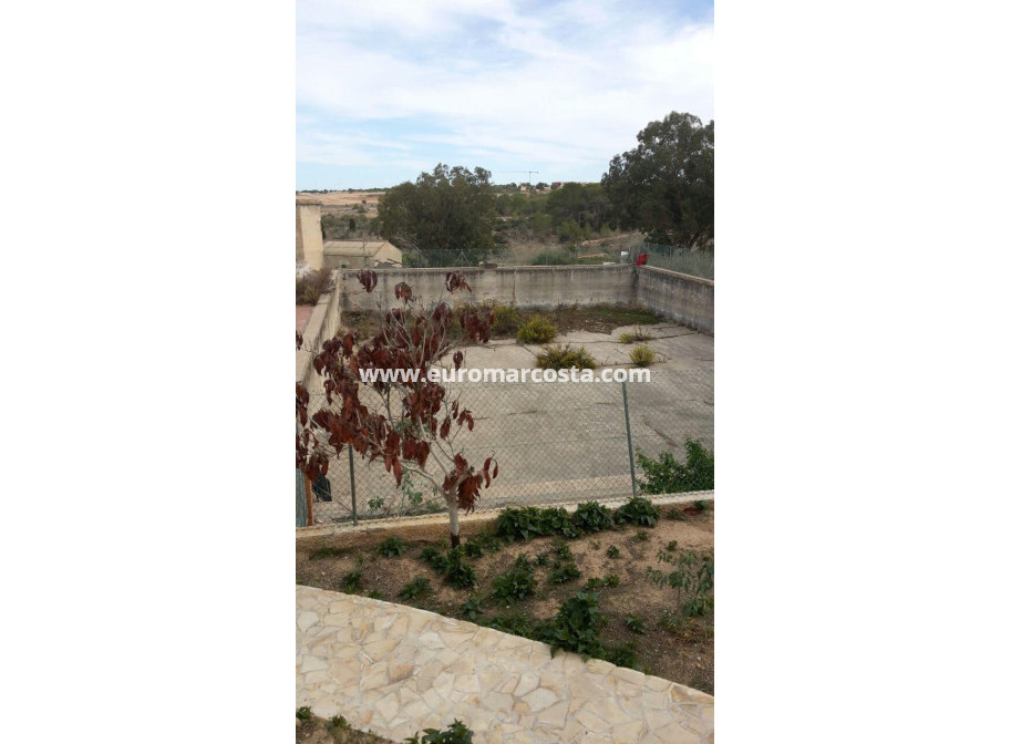 Venta - Casa de campo - Torrevieja - TORREVIEJA