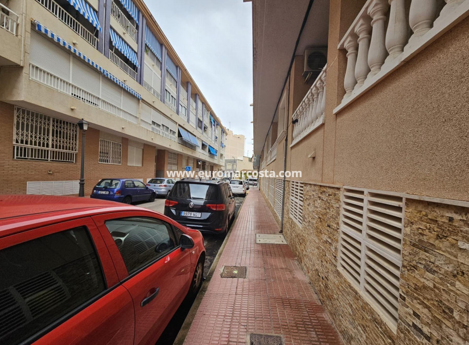 Objekte zum Wiederverkauf - Wohnung - Torrevieja - TORREVIEJA