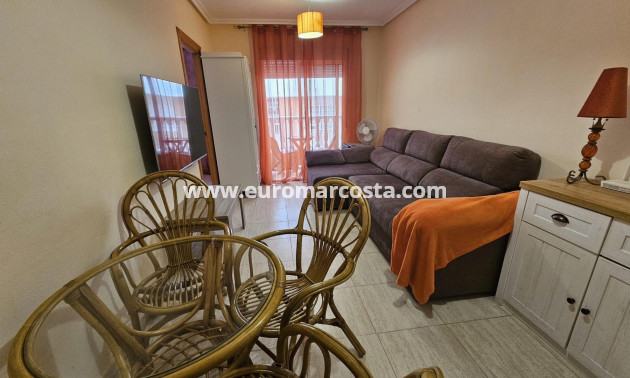 Objekte zum Wiederverkauf - Wohnung - Torrevieja - TORREVIEJA