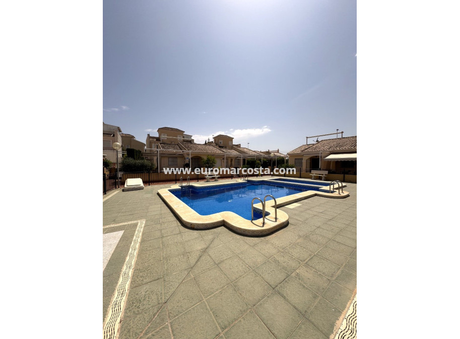 Venta - Villa - Guardamar del Segura