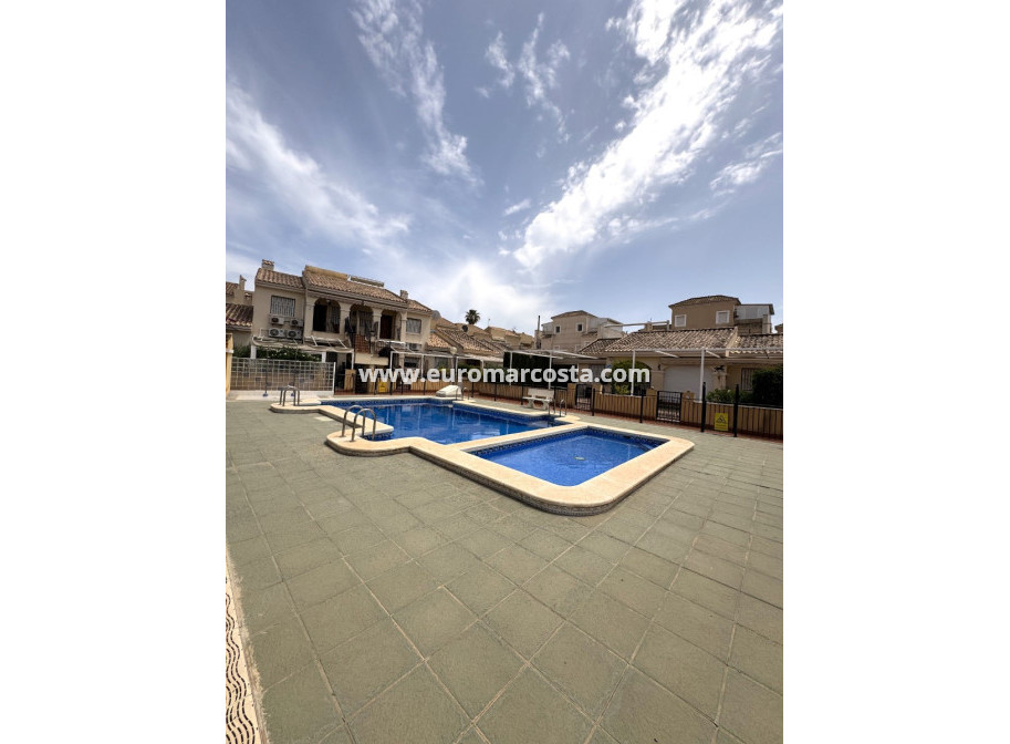 Venta - Villa - Guardamar del Segura