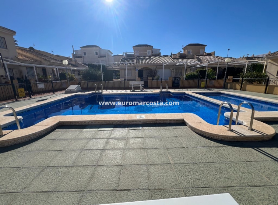 Venta - Villa - Guardamar del Segura