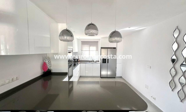 Objekte zum Wiederverkauf - Villa freitstehend - Torrevieja - TORREVIEJA