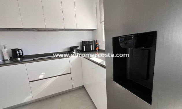 Objekte zum Wiederverkauf - Villa freitstehend - Torrevieja - TORREVIEJA