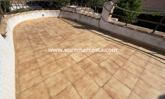 Objekte zum Wiederverkauf - Villa freitstehend - Torrevieja - TORREVIEJA