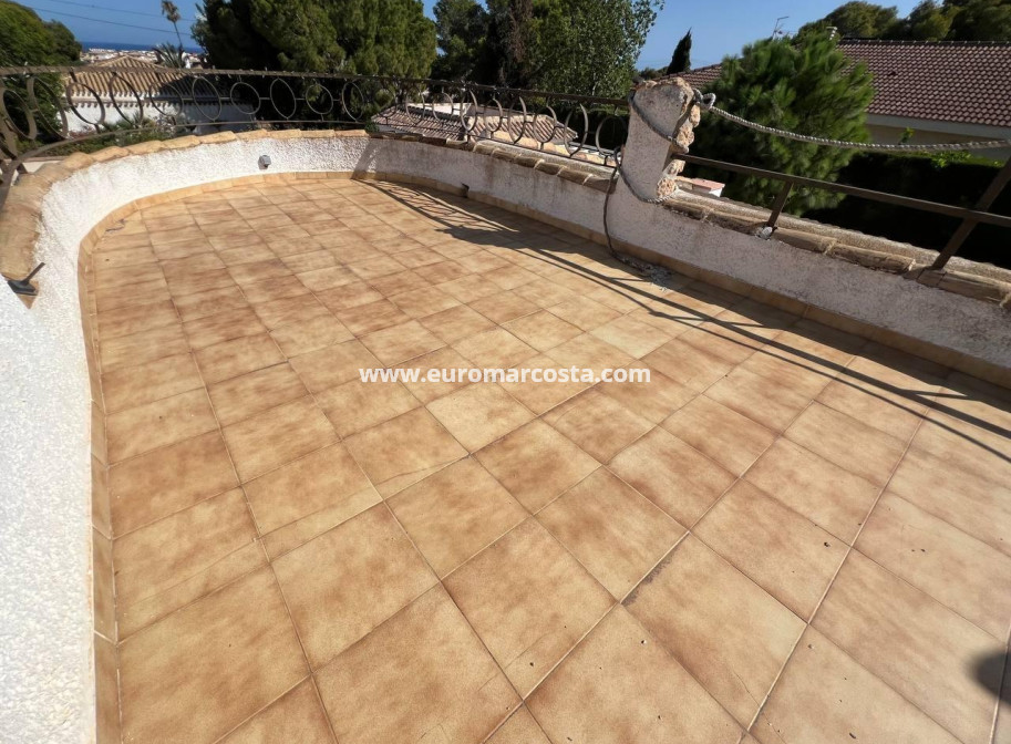 Objekte zum Wiederverkauf - Villa freitstehend - Torrevieja - TORREVIEJA