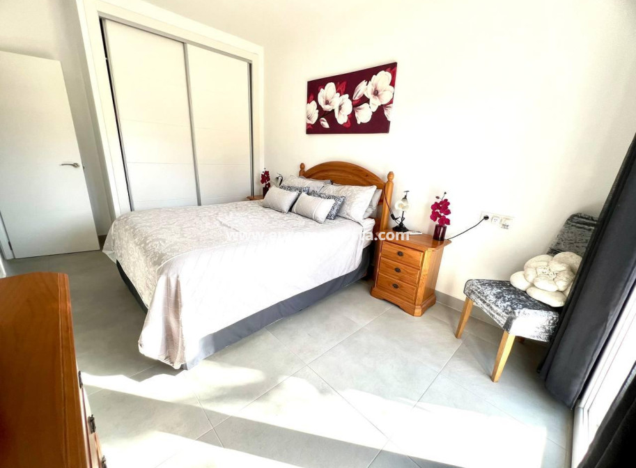 Objekte zum Wiederverkauf - Villa freitstehend - Torrevieja - TORREVIEJA