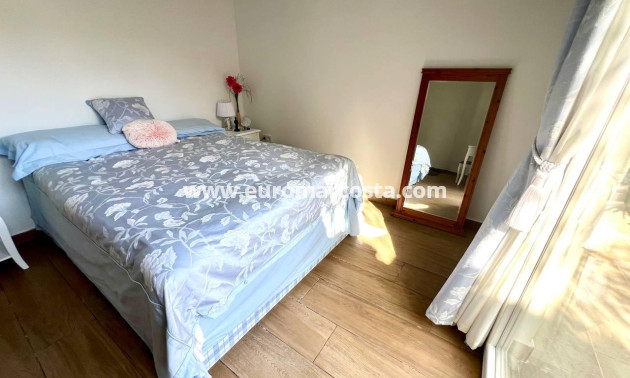 Objekte zum Wiederverkauf - Villa freitstehend - Torrevieja - TORREVIEJA