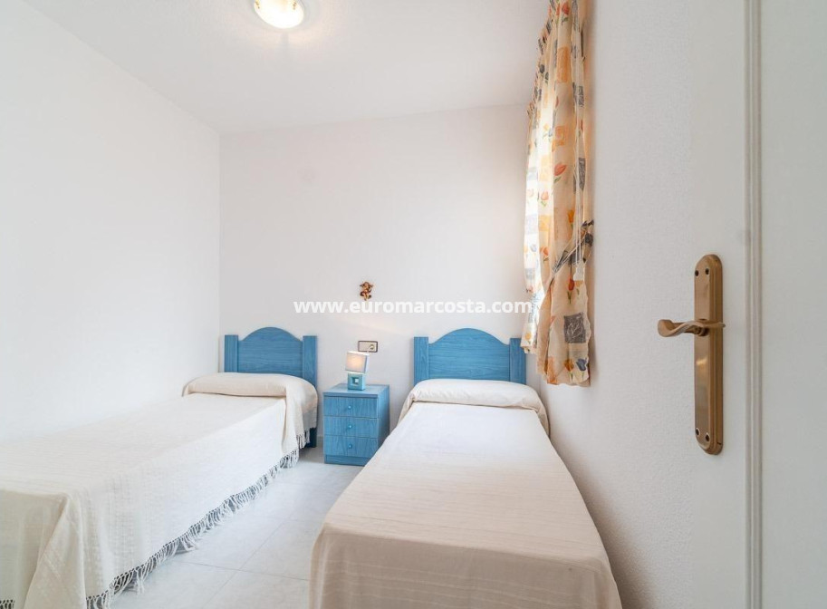 Venta - Bungalow - Orihuela Costa - Los Almendros-La Florida