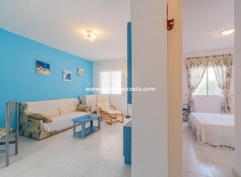 Venta - Bungalow - Orihuela Costa - Los Almendros-La Florida