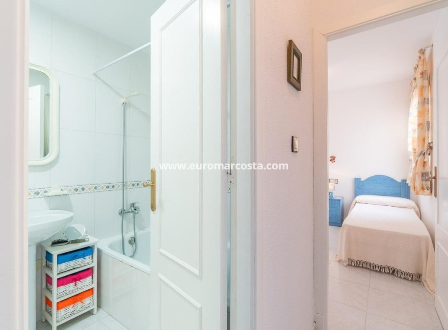 Venta - Bungalow - Orihuela Costa - Los Almendros-La Florida