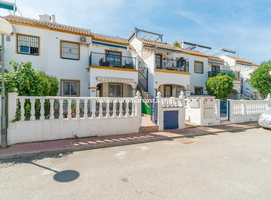 Venta - Bungalow - Orihuela Costa - Los Almendros-La Florida
